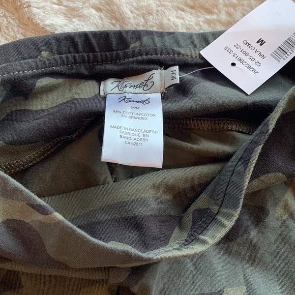 NWT. Kismet camo leggings - Picture 3 of 4